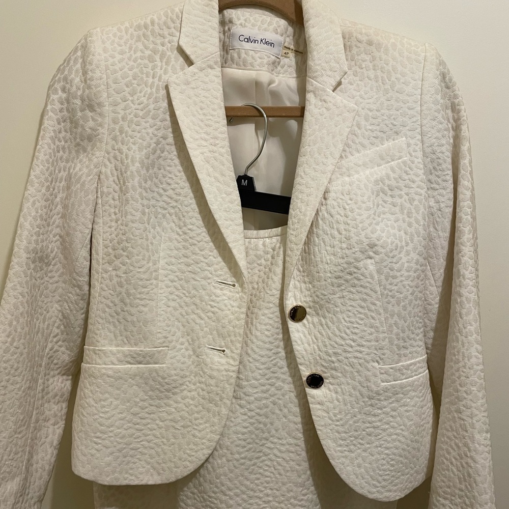 Calvin Klein business/ day suit top4P skirt 6P